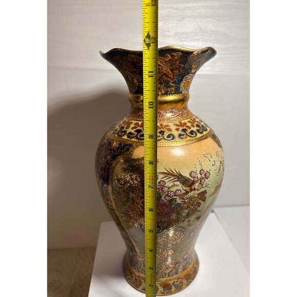 Vintage Satsuma Vase Intricate Gold Detailing Hand Painted Oriental Scene 11.75" - Picture 13 of 13